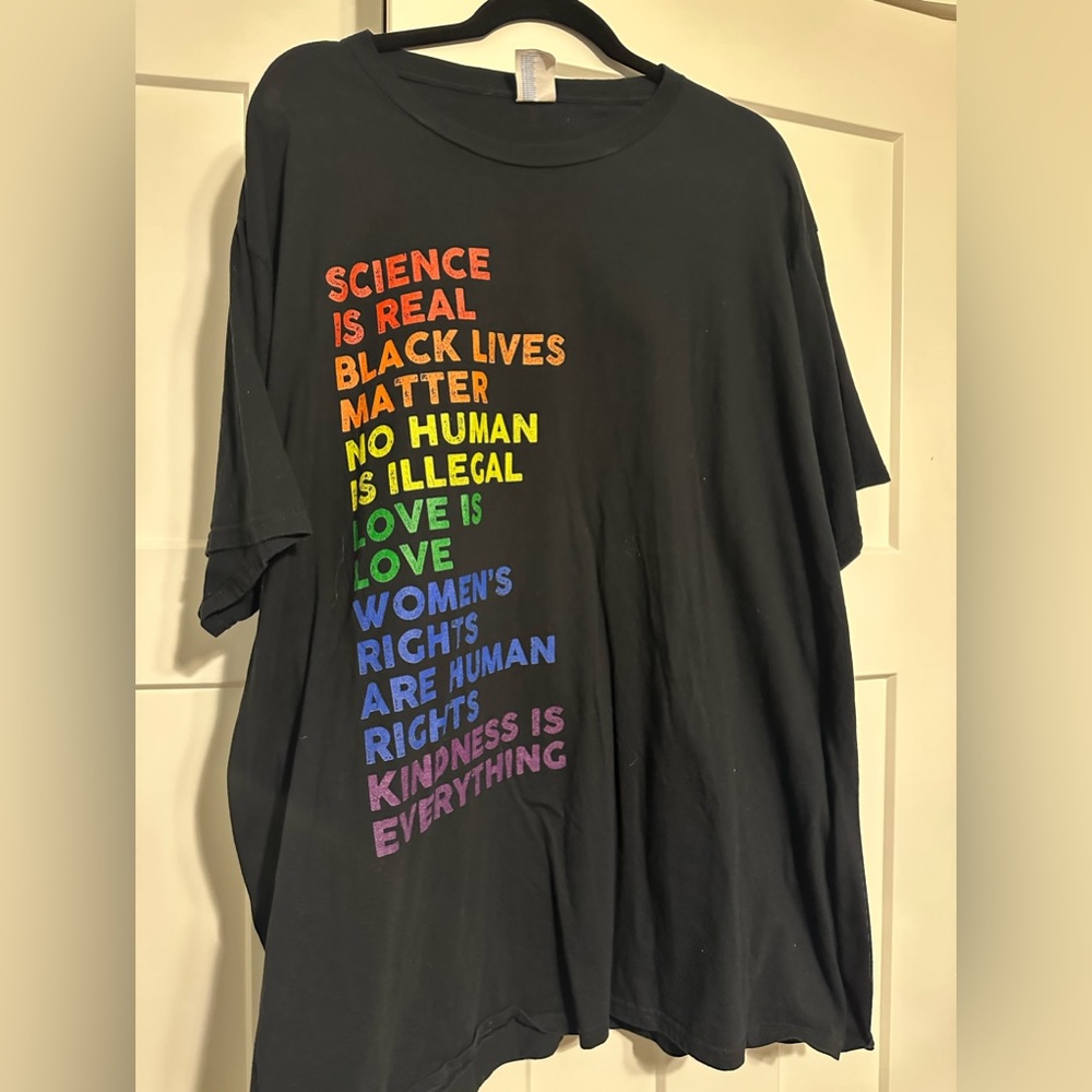 Amazon graphic tee size 3xl